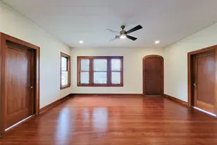 1502 S Market St, Brenham, TX 77833 - Photo 5