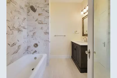 1502 S Market Street, Brenham, TX 77833 - Photo 17