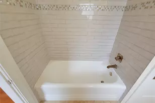 1502 S Market St, Brenham, TX 77833 - Photo 13