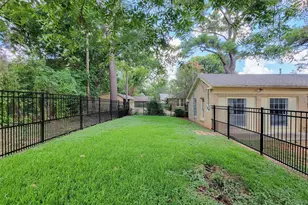 1502 S Market St, Brenham, TX 77833 - Photo 23