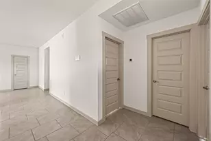 28943 Yachting Point Ln, Katy, TX 77494 - Photo 5
