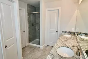 18226 Willow Edge Dr, Tomball, TX 77375 - Photo 11