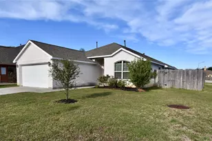 18226 Willow Edge Dr, Tomball, TX 77375 - Photo 3