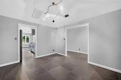 5938 Claridge Drive, Houston, TX 77096 - Photo 25