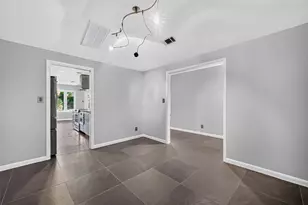 5938 Claridge Dr, Houston, TX 77096 - Photo 25