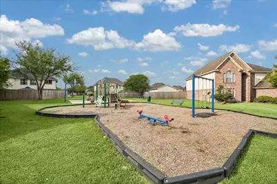 2206 Camdon Drive, Deer Park, TX 77536 - Photo 9