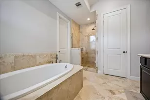 1223 Welch St, Houston, TX 77006 - Photo 21