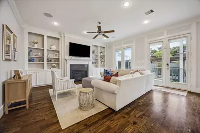 1223 Welch Street, Houston, TX 77006 - Photo 9