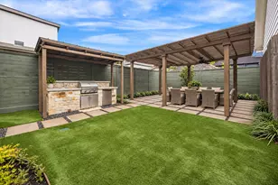 1223 Welch St, Houston, TX 77006 - Photo 31