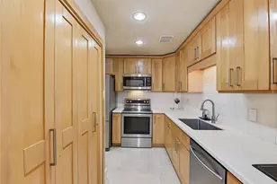 2409 Bering Dr, Houston, TX 77057 - Photo 11