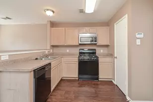 17327 Davenway Dr, Houston, TX 77084 - Photo 3