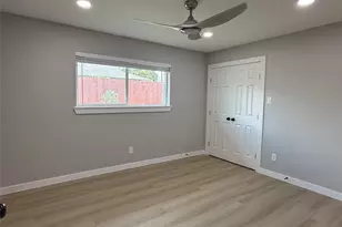 8303 Fawndale Ln, Houston, TX 77040 - Photo 7