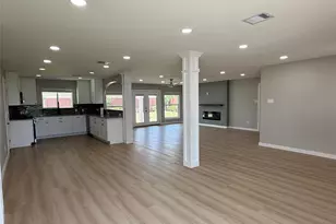 8303 Fawndale Ln, Houston, TX 77040 - Photo 3