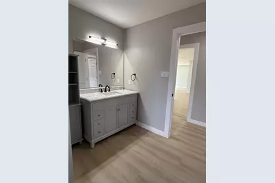 8303 Fawndale Ln, Houston, TX 77040 - Photo 9