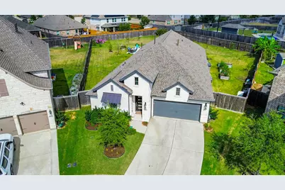 30002 Aralia Drive, Fulshear, TX 77423 - Photo 3