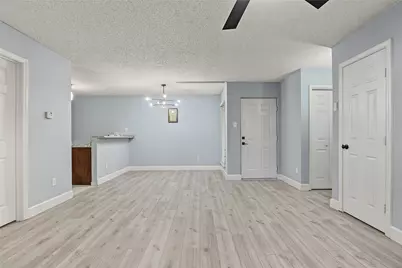 10001 Westpark Drive #69, Houston, TX 77042 - Photo 5