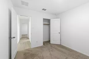 1052 Shutter Wy, Kerrville, TX 78028 - Photo 9