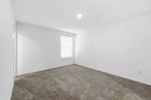 1052 Shutter Wy, Kerrville, TX 78028 - Photo 15