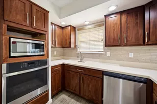 5942 Portal Dr, Houston, TX 77096 - Photo 5