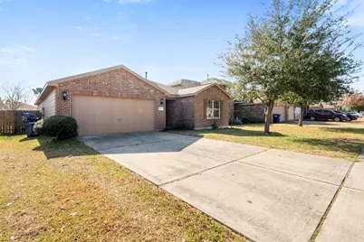 830 Paradise Road, Baytown, TX 77521 - Photo 3