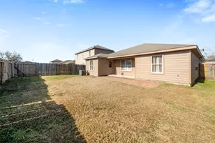 830 Paradise Rd, Baytown, TX 77521 - Photo 25