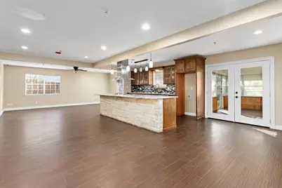 5755 Sul Ross Ln, Beaumont, TX 77706 - Photo 9