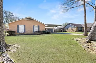 5755 Sul Ross Ln, Beaumont, TX 77706 - Photo 3