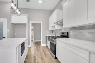 614 11th St, Galveston, TX 77550 - Photo 13