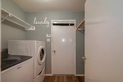 10106 Hollyvine Lane, Houston, TX 77089 - Photo 31