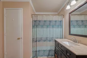 10106 Hollyvine Ln, Houston, TX 77089 - Photo 23