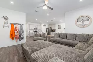 933 Neches Ln, Dayton, TX 77535 - Photo 17