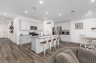 933 Neches Ln, Dayton, TX 77535 - Photo 11