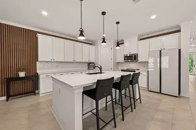 27 W Oaks Drive, Houston, TX 77058 - Photo 13