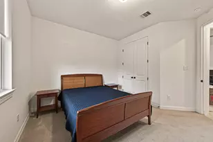 27 W Oaks Dr, Houston, TX 77058 - Photo 19