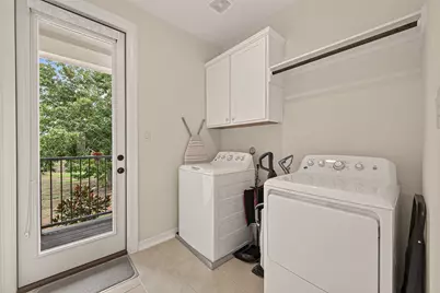 27 W Oaks Drive, Houston, TX 77058 - Photo 15