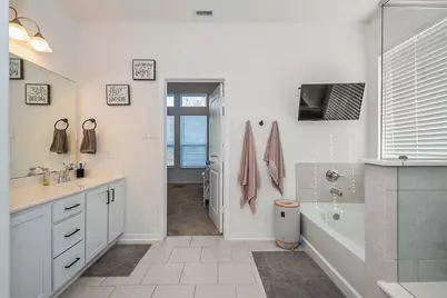 322 Wellshire Drive, West Columbia, TX 77486 - Photo 11