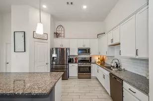 322 Wellshire Dr, West Columbia, TX 77486 - Photo 7