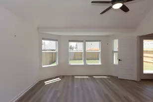 10236 Burton Path, Montgomery, TX 77316 - Photo 5