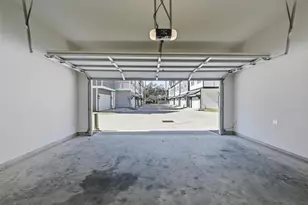 9906 Clark Cyn Ln, Houston, TX 77076 - Photo 37