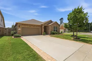 9739 Birdsnest Ct, Spring, TX 77379 - Photo 5