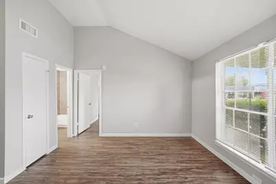 3015 Lightstar Drive, Houston, TX 77045 - Photo 11