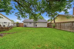 3015 Lightstar Dr, Houston, TX 77045 - Photo 23