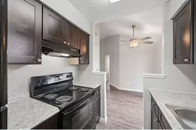 3015 Lightstar Drive, Houston, TX 77045 - Photo 15