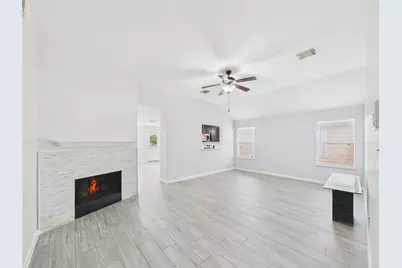 13302 Dennis Way Lane, Houston, TX 77044 - Photo 11