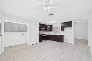 13302 Dennis Way Ln, Houston, TX 77044 - Photo 27