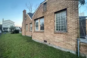 1704 Rosewood St, Houston, TX 77004 - Photo 5