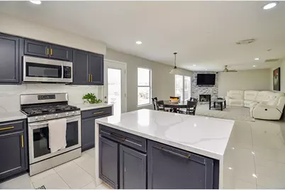 8427 Taraglen Court, Richmond, TX 77407 - Photo 15