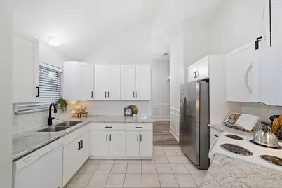 4805 Slade Ben Lane, Alvin, TX 77511 - Photo 11