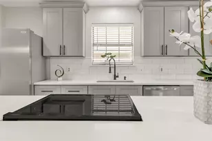 2013 Cobblestone Ln, Bryan, TX 77807 - Photo 9