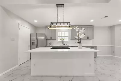 2013 Cobblestone Lane, Bryan, TX 77807 - Photo 5